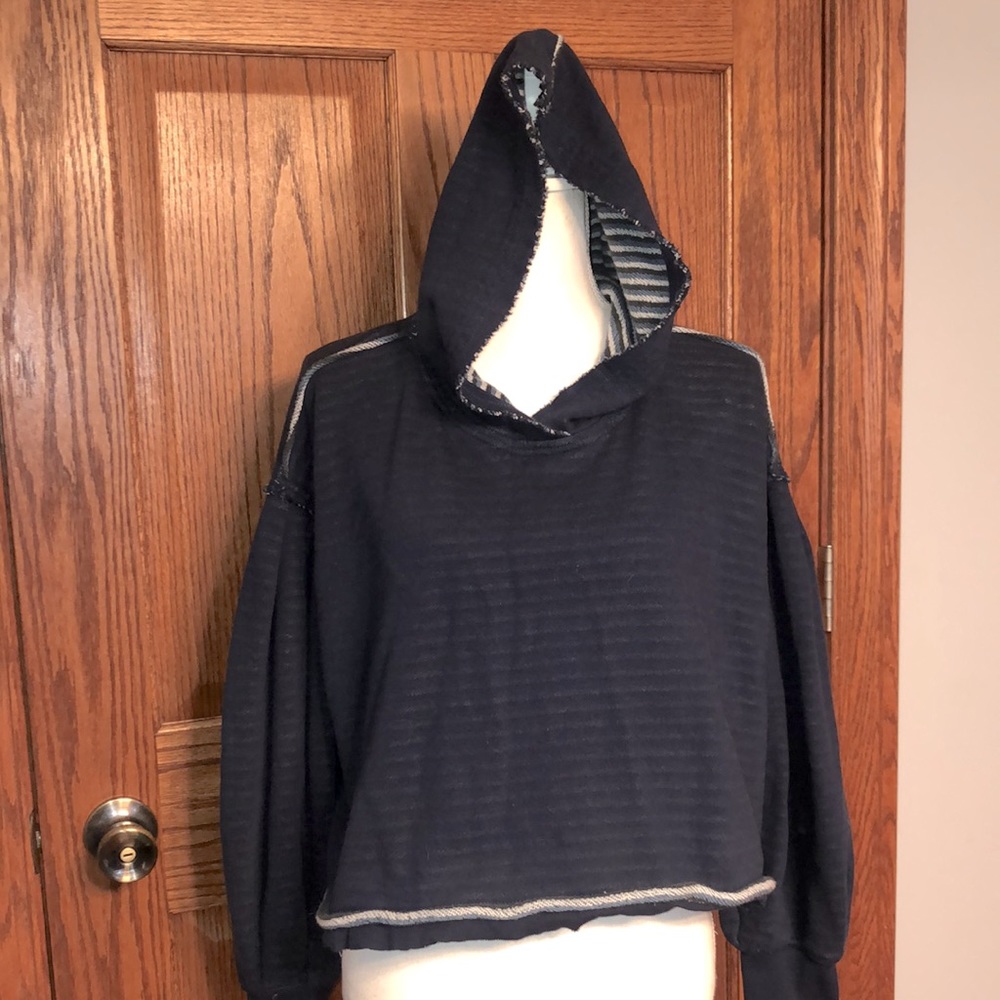 NEW LISTING!! Free People FP Movement  Crop Hoodie - Picture 8 of 11